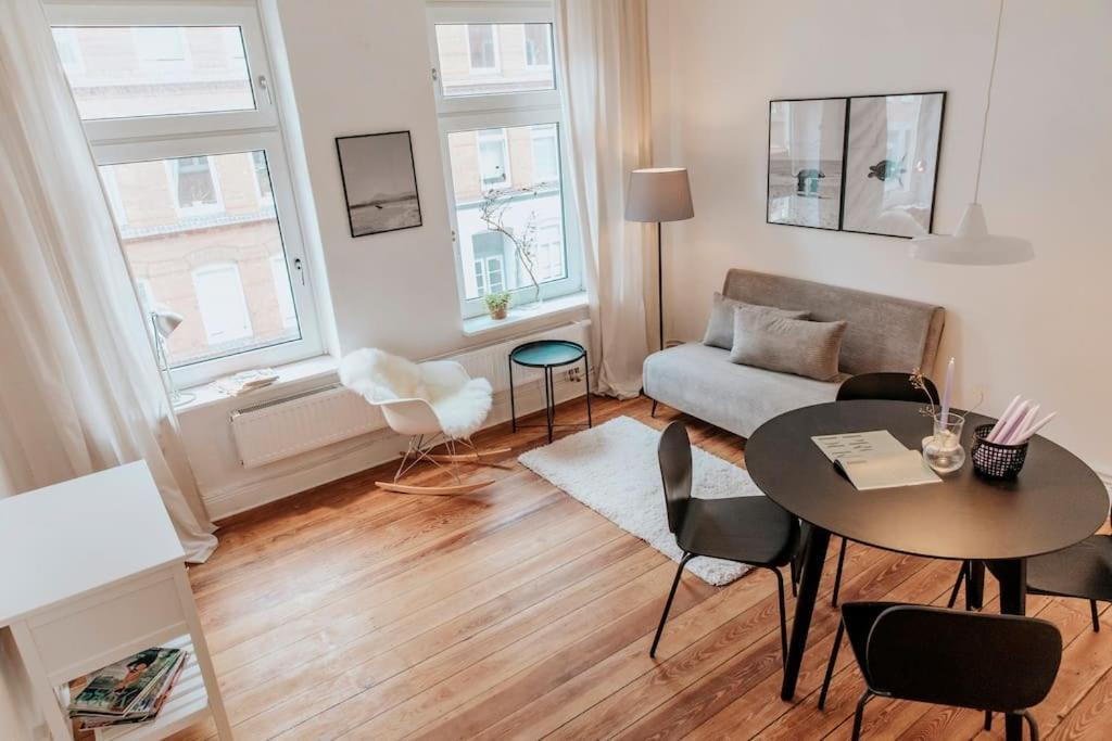 Altbautraum! 2 Zimmer Mit 24H Check-In Кіль Екстер'єр фото