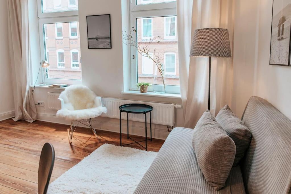 Altbautraum! 2 Zimmer Mit 24H Check-In Кіль Екстер'єр фото