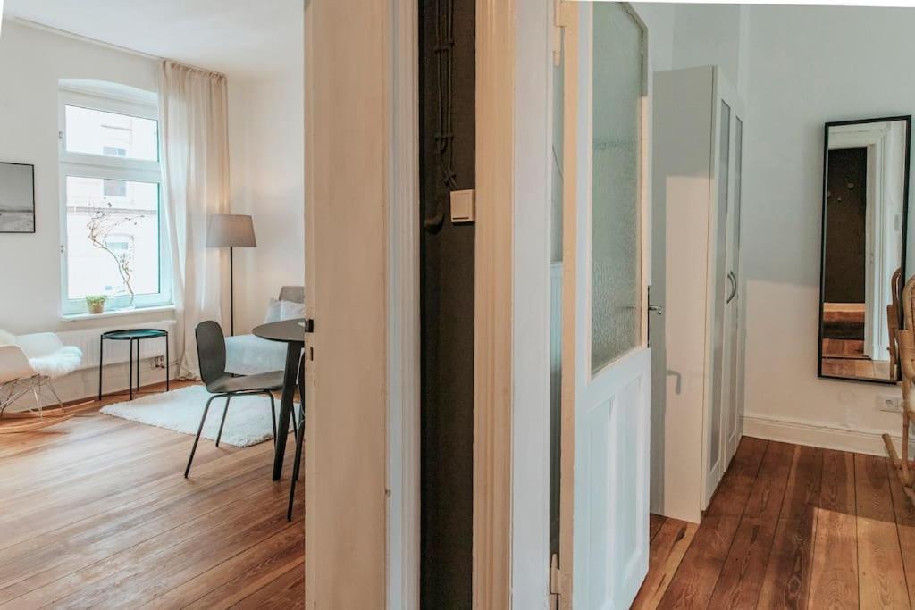 Altbautraum! 2 Zimmer Mit 24H Check-In Кіль Екстер'єр фото